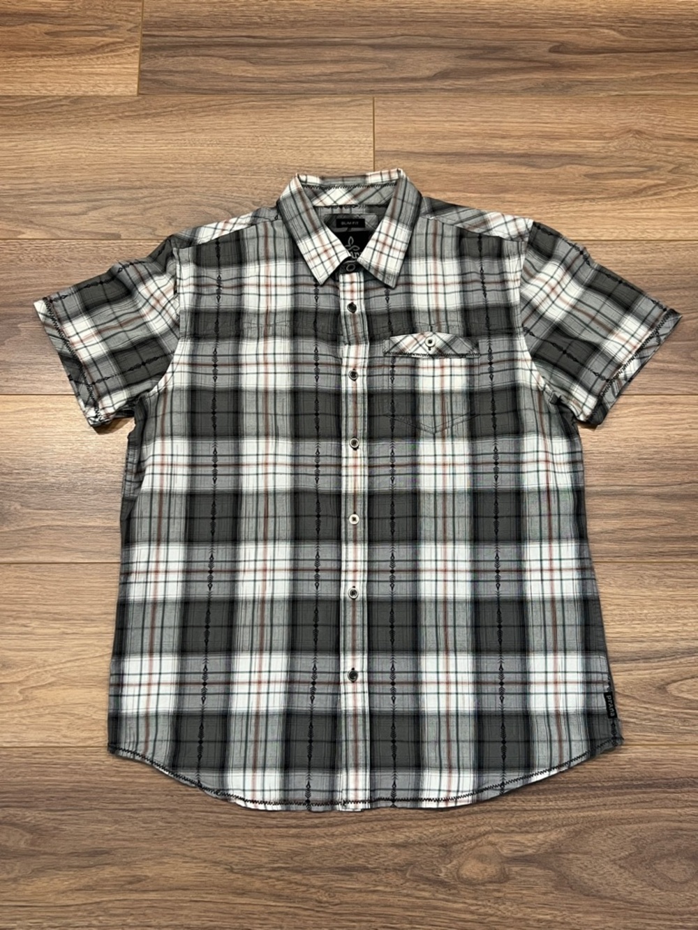 Prana Patras Short Sleeve Button Down in White/Gray Plaid Size Large